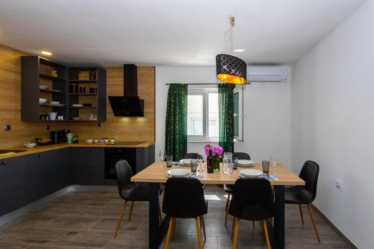 City Apartment Nora, Old Town Located, Free Parking Макарска Экстерьер фото
